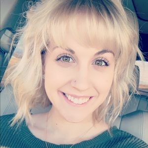 Meet your Posher, Holly